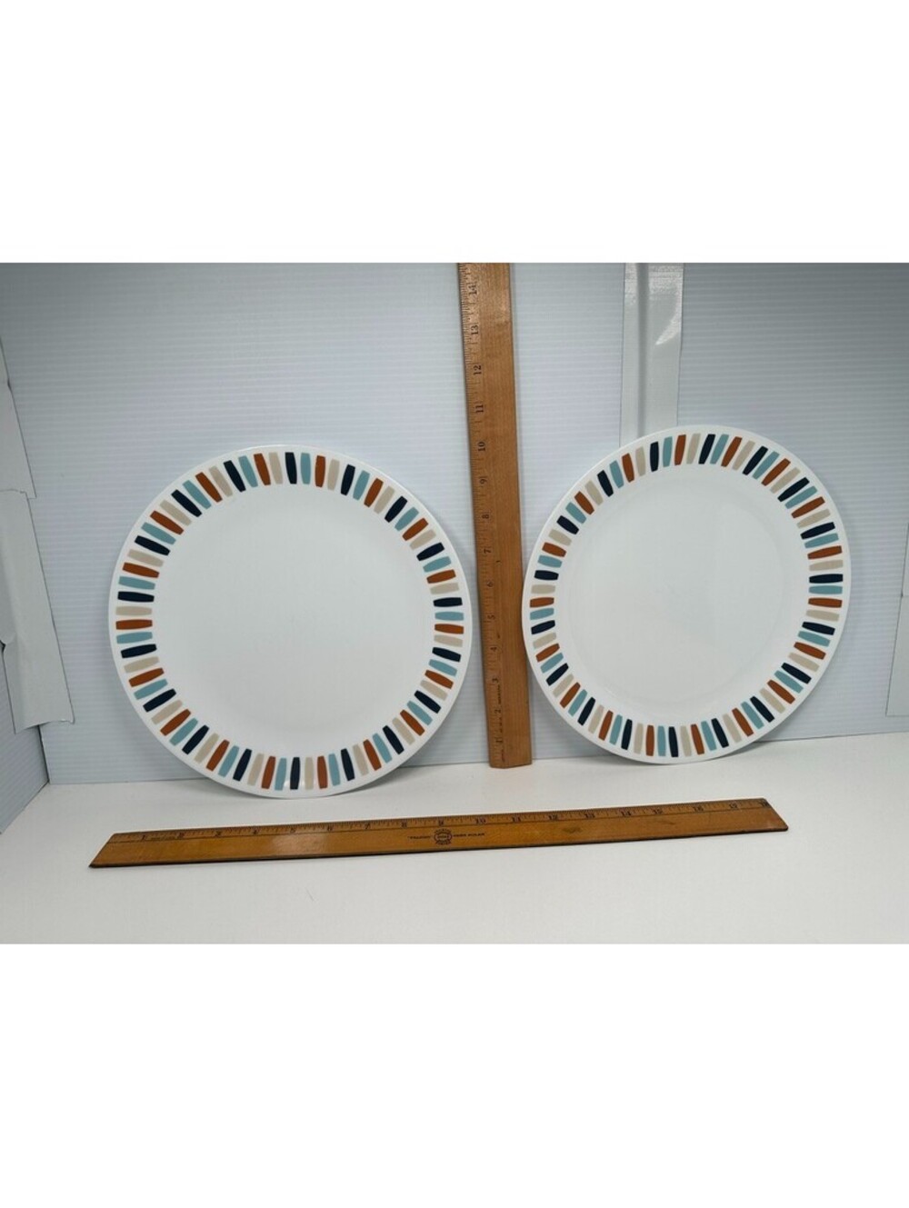 SET OF 2 CORELLE / CORNING LIVINGWARE PAYDEN 10 1/4" DINNER PLATES-STRIPED RIM